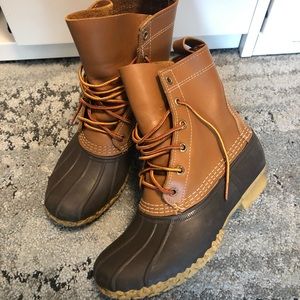L.L  ll bean snow boots 8”